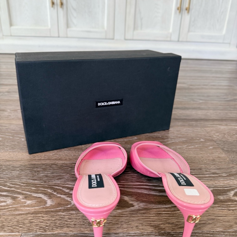 Dolce & Gabbana Vibrant Pink Mules - Picture 4 of 10